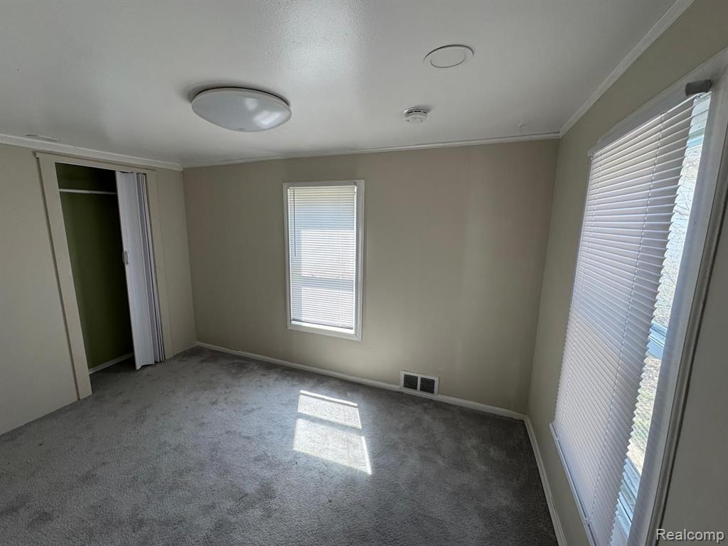 24025 CUNNINGHAM Avenue, Warren, MI 48091 — Photo 10