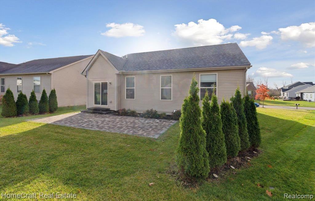 8155 STAMFORD Drive, Ypsilanti, MI 48198 — Photo 32