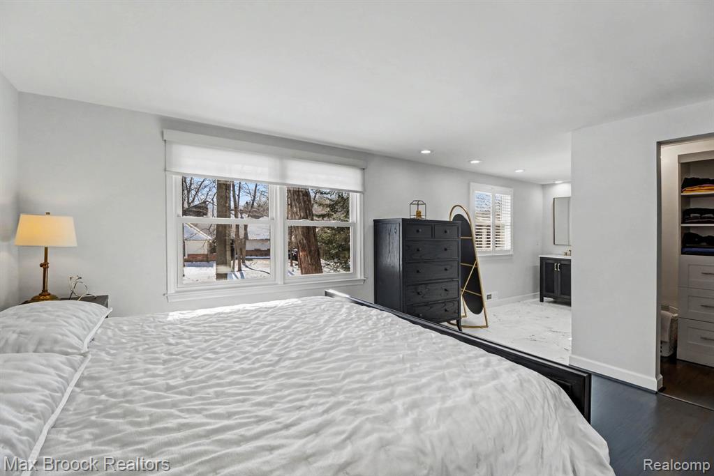 22724 King Richard Court, Beverly Hills, MI 48025 — Photo 18