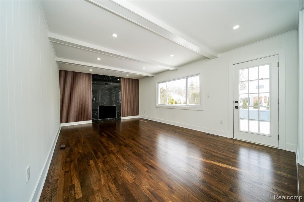 7359 SAINT AUBURN Drive, Bloomfield Hills, MI 48301 — Photo 32