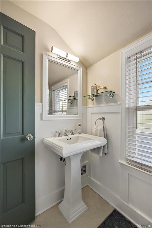 206 McKinley Avenue, Grosse Pointe Farms, MI 48236 — Photo 23