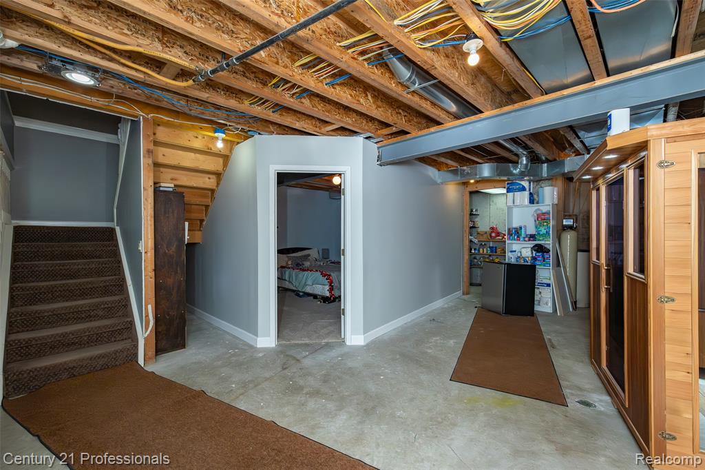 3251 Mann Road, Clarkston, MI — Photo 32