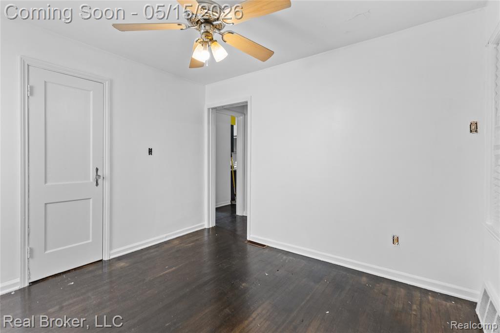 17486 Maine Street, Hamtramck, MI 48212 — Photo 24