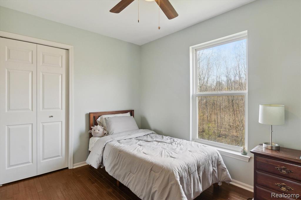 4045 FOREST EDGE Drive, Commerce Twp, MI 48382 — Photo 37