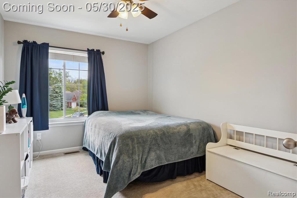 9267 Richfield, Livonia, MI 48150 — Photo 30