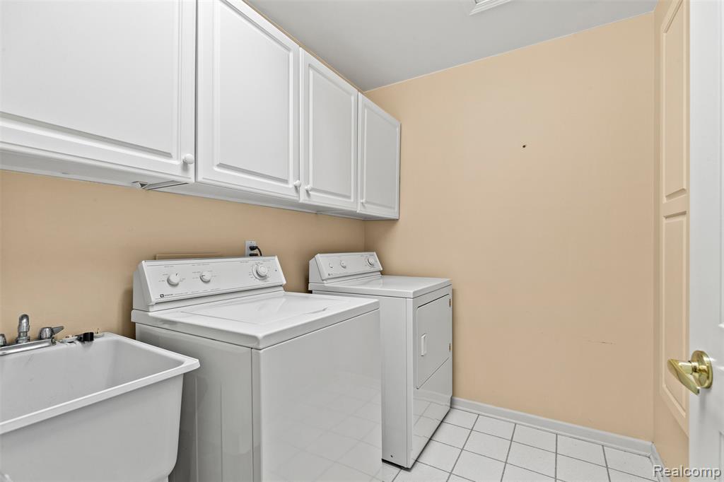 39538 Village Run Drive, Northville, MI 48168 — Photo 19