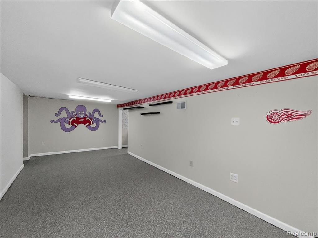 2086 Miles Road, Lapeer, MI 48446 — Photo 31