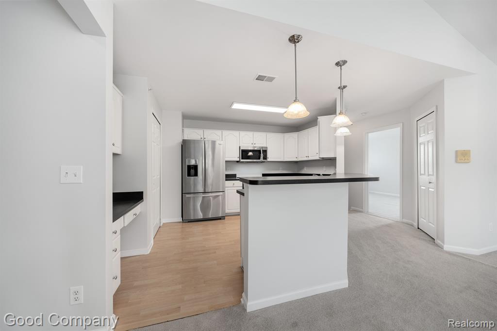 5201 Tamara Circle, Walled Lake, MI 48390 — Photo 4