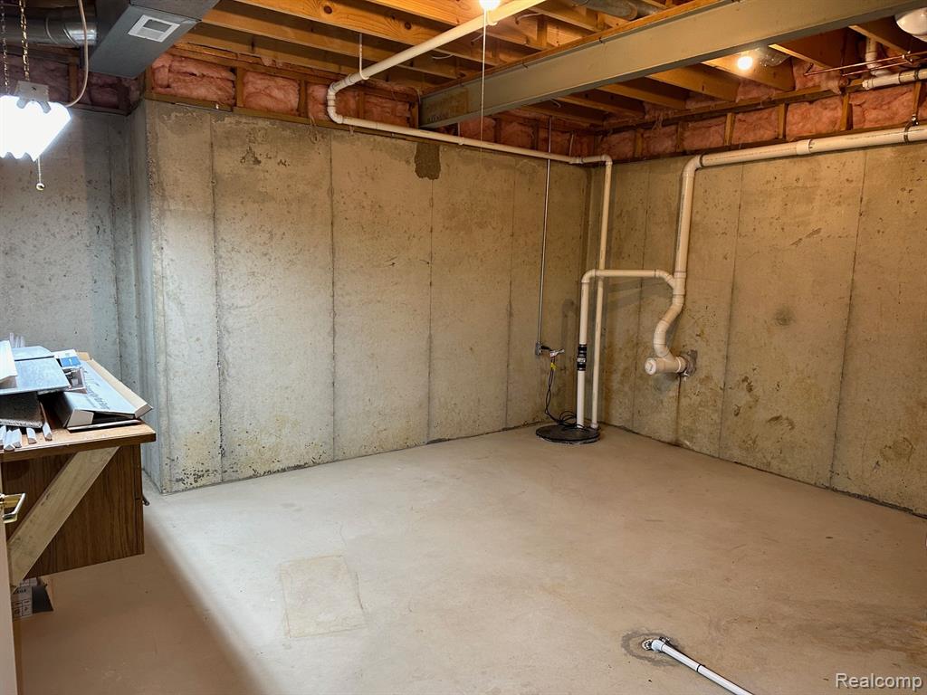 1439 DARNEL Drive, Brighton, MI 48116 — Photo 37