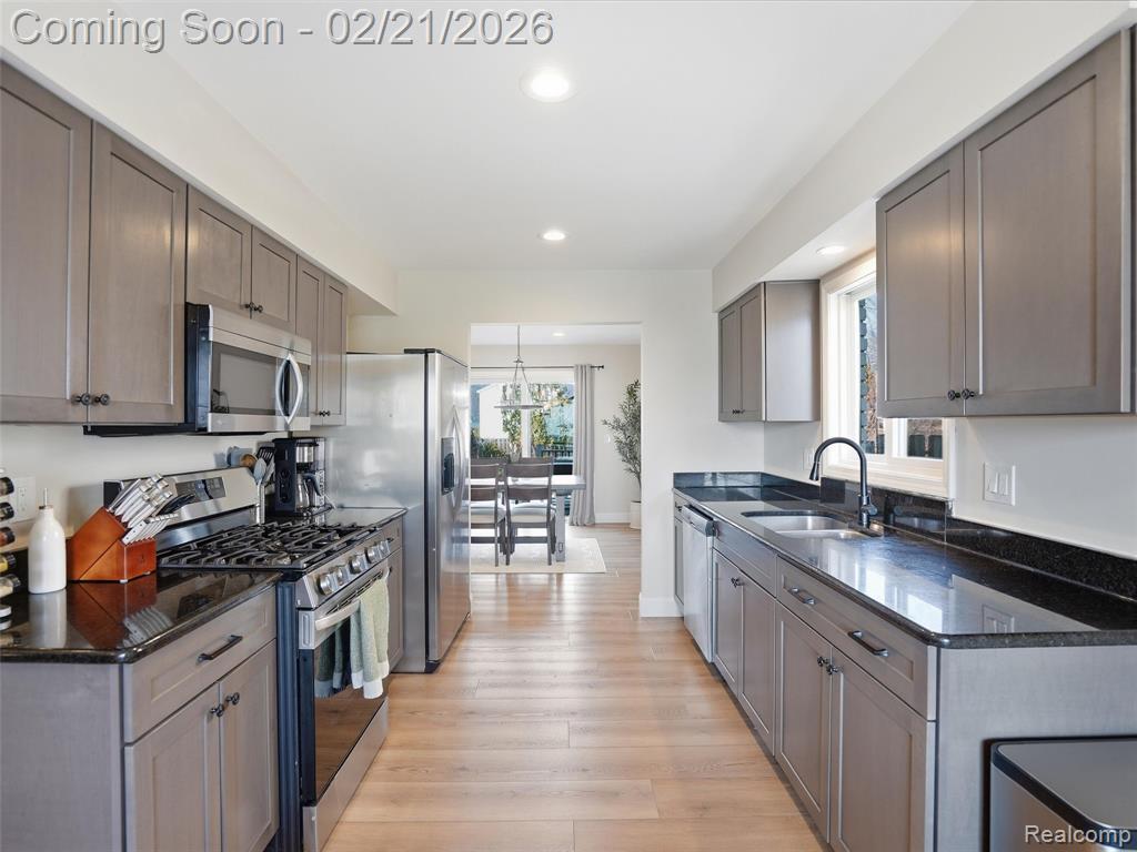 34245 Jefferson Avenue, MI — Photo 12