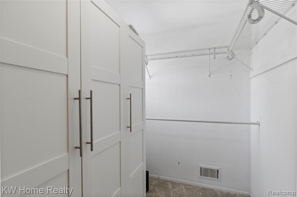 515 Tennyson, Rochester Hills, MI 48307 — Photo 17