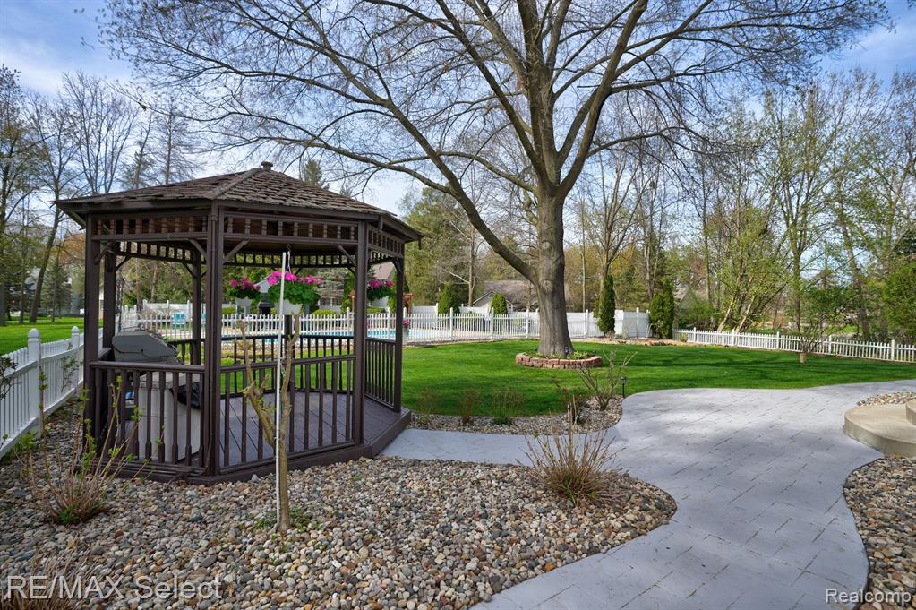 7404 HAVILAND BEACH Drive, Linden, MI 48451 — Photo 7