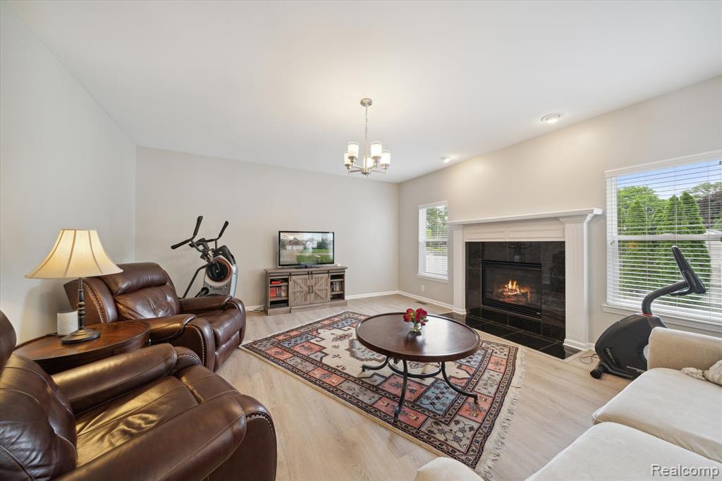 4976 Saddle Brook Court, Troy, MI 48085 — Photo 11