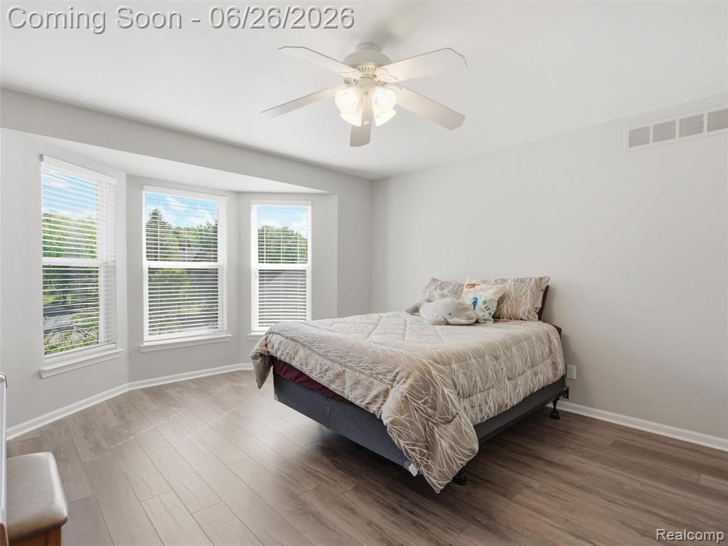 4974 Menominee Lane, Clarkston, MI 48348 — Photo 36