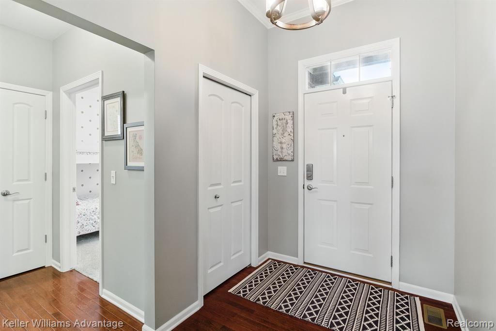 3121 BELLE TERRE, Commerce Twp, MI 48382 — Photo 4