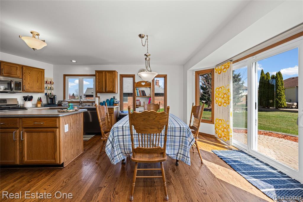 14817 Sparrow Drive, Shelby Twp, MI 48315 — Photo 20