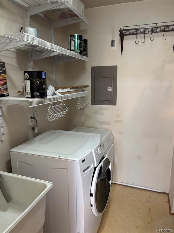 7751 LAKE RIDGE DR UNIT 28, Waterford, MI 48327 — Photo 15