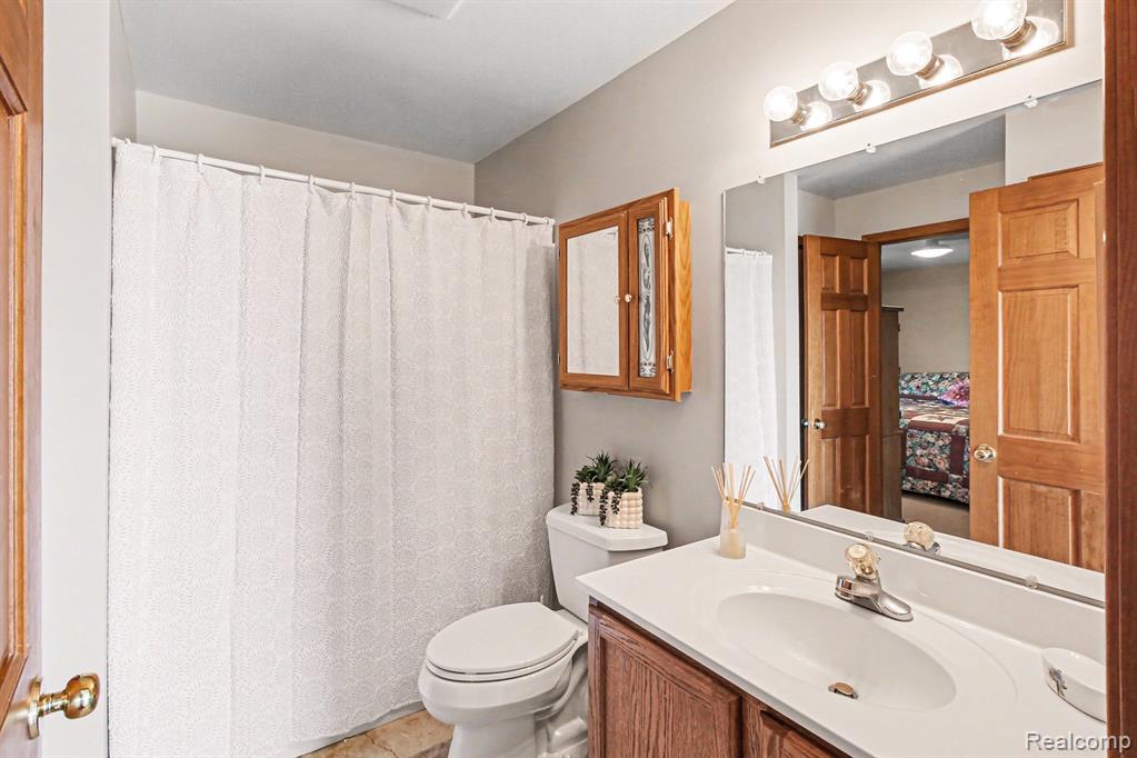 8806 Bergin Road, Howell, MI 48843 — Photo 13
