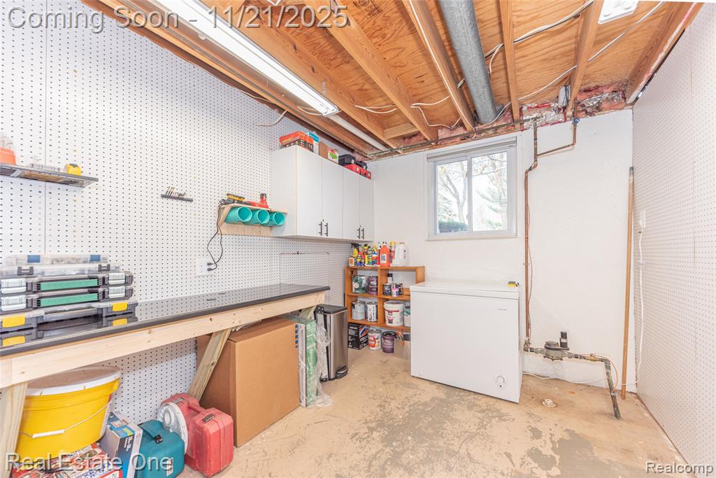 417 Lyon Court, South Lyon, MI 48178 — Photo 28