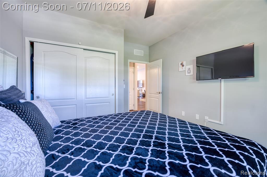 48847 Windfall Road, Novi, MI — Photo 12