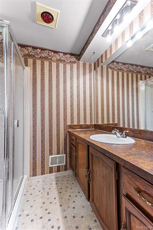 46323 Gainsborough Drive, Canton, MI 48187 — Photo 38