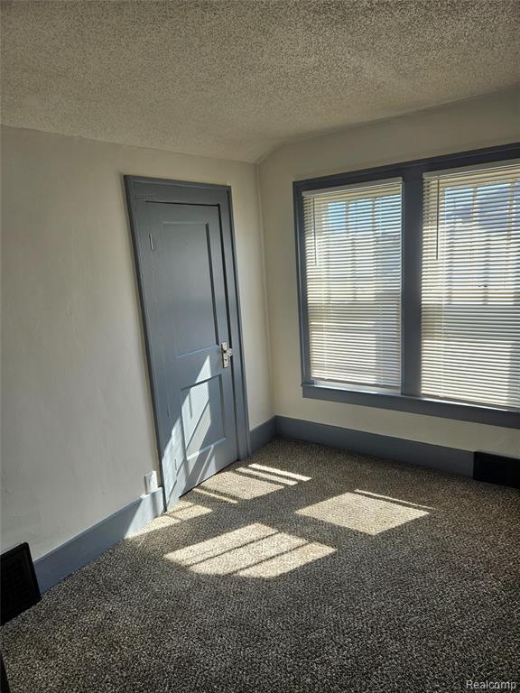 621 W Atherton Road, Flint, MI 48507 — Photo 21