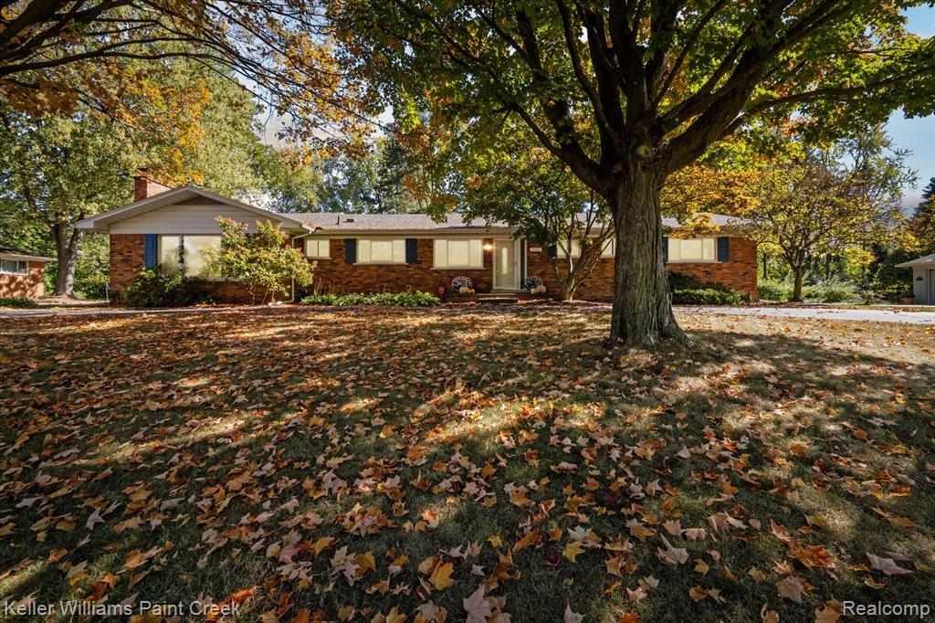 952 Dursley Road, Bloomfield Hills, MI 48304 — front exterior