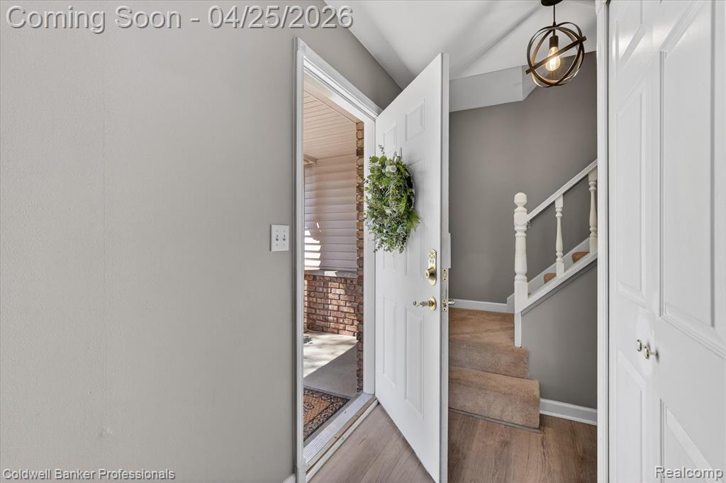 8303 Belle Bluff Drive, Grand Blanc, MI 48439 — Photo 4