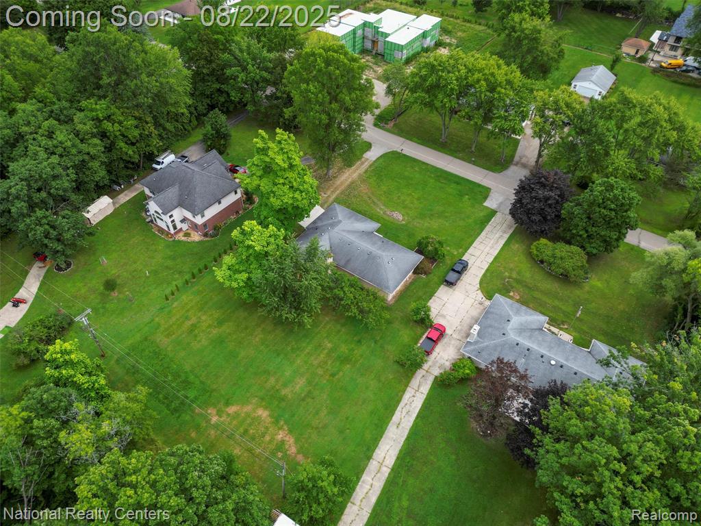 6525 Norton Drive, Troy, MI 48085 — Photo 38