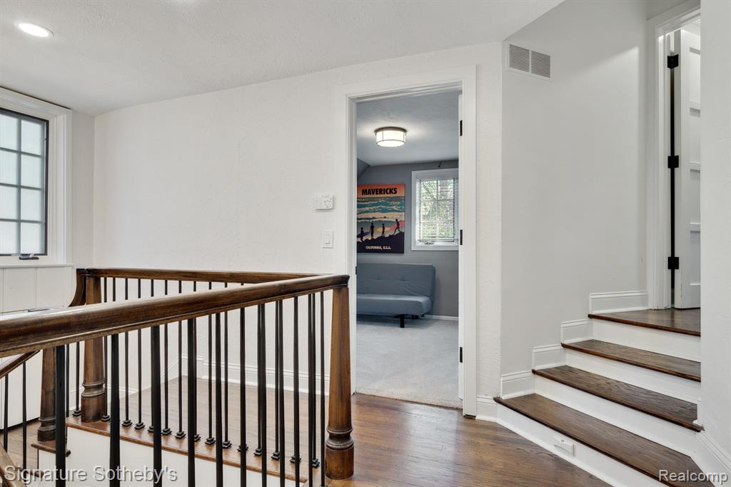 824 Wimbleton Drive, Birmingham, MI 48009 — Photo 21