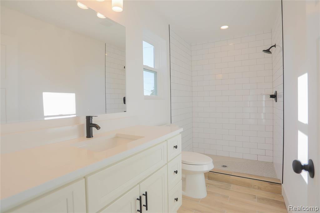 129 South Avenue, Mount Clemens, MI 48043 — Photo 23