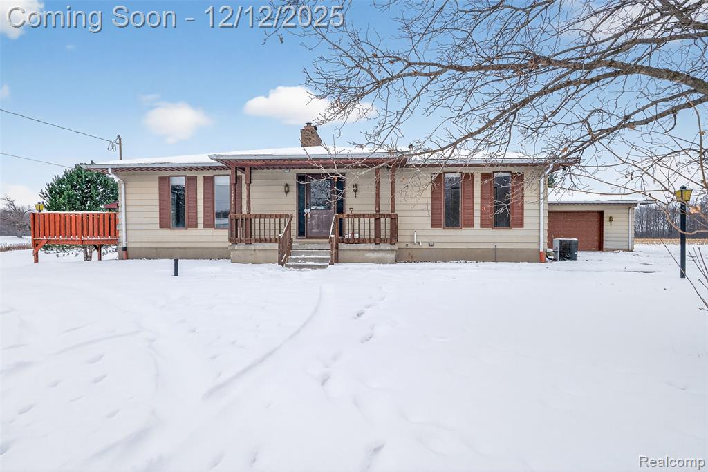 6347 Johnson Road, Flushing, MI 48433 — front exterior