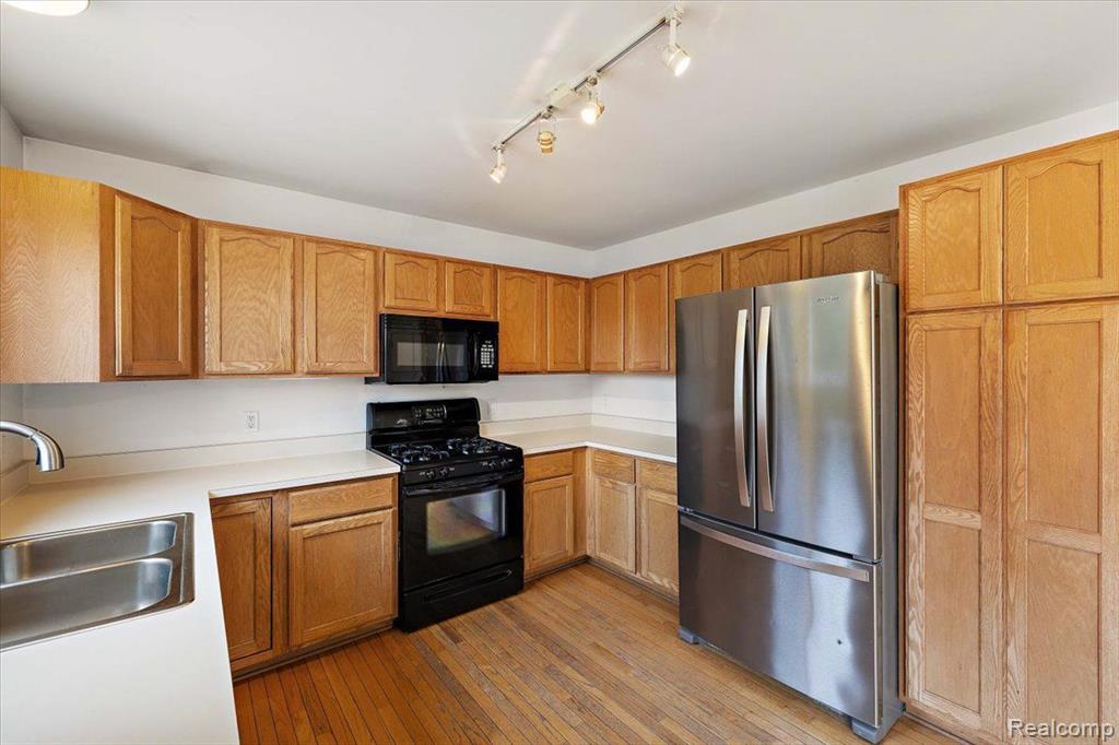 8964 SUNFLOWER, Whitmore Lake, MI 48189 — Photo 32