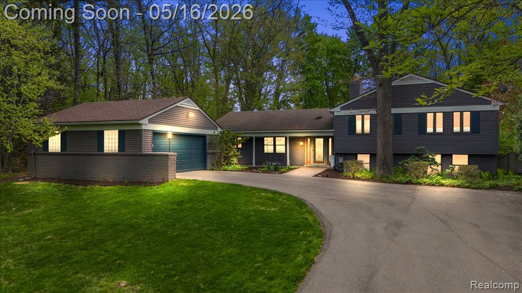 28455 Wellington Street, Farmington, MI 48334 — front exterior