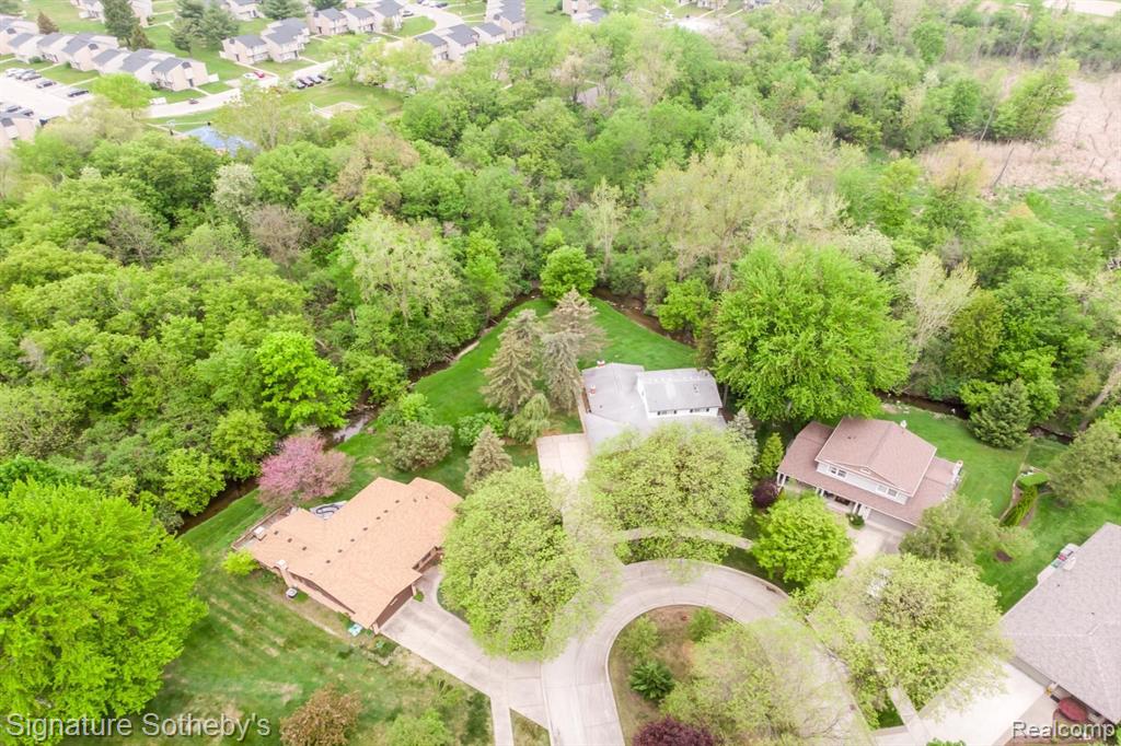 6279 WALKER Court, Troy, MI 48085 — Photo 74