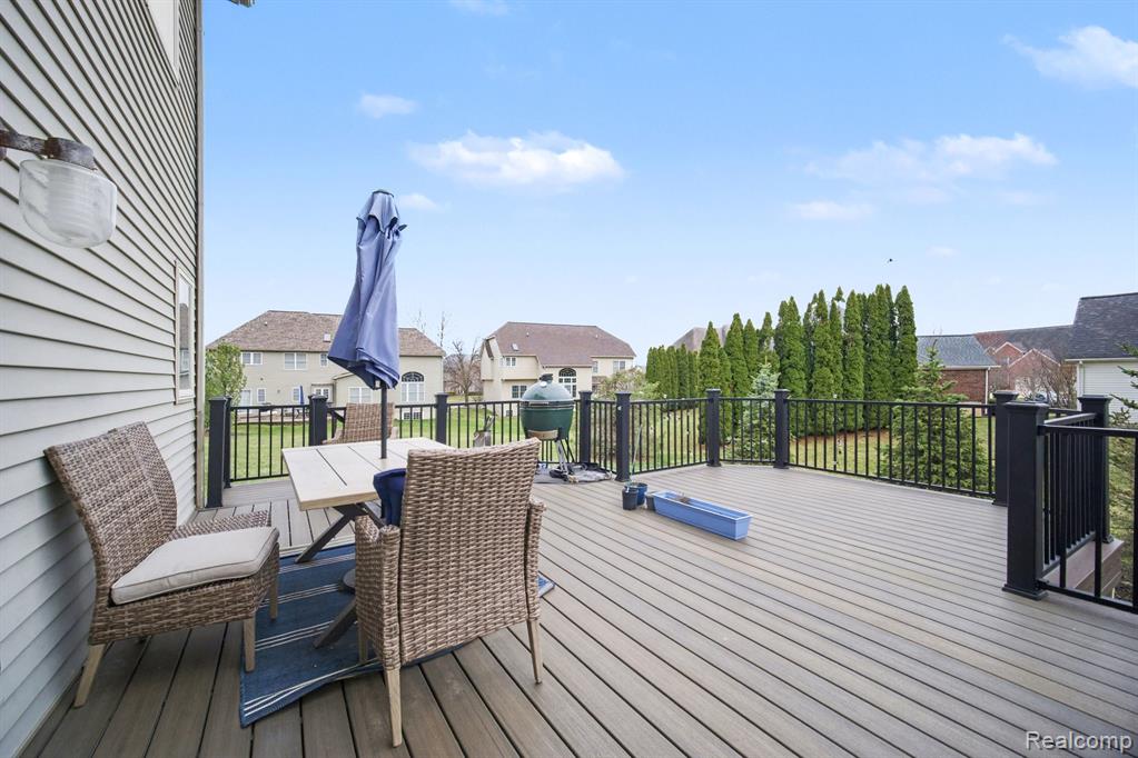 1717 Foxdale Lane, Ann Arbor, MI 48108 — Photo 27