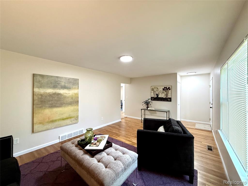 39909 Lynn Street, Canton, MI 48187 — Photo 4