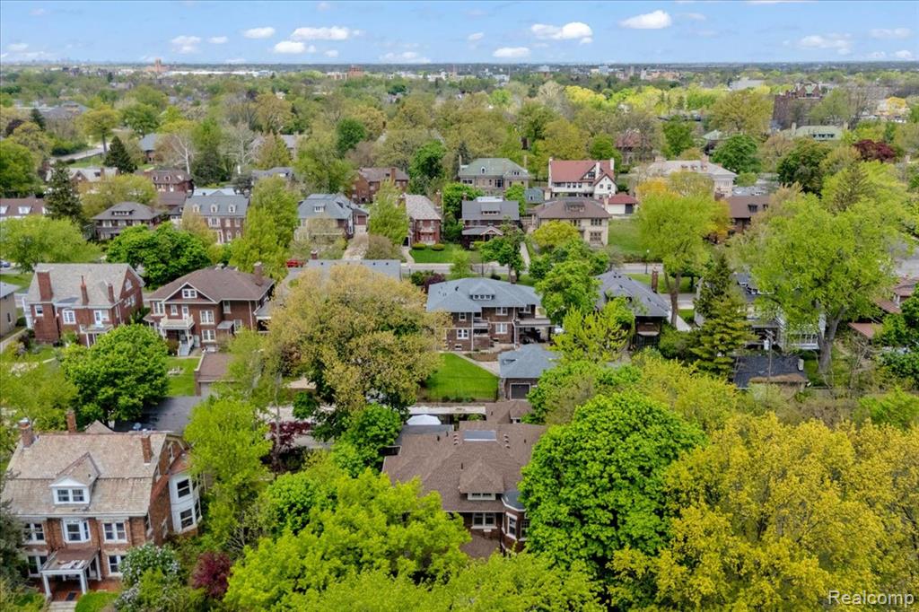 658 Longfellow Street, Detroit, MI 48202 — Photo 75