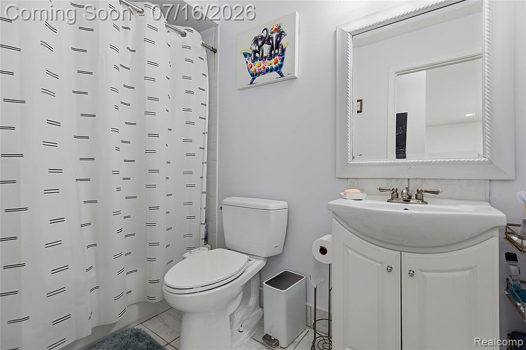 52279 Matterhorn Drive, Macomb, MI 48042 — Photo 29