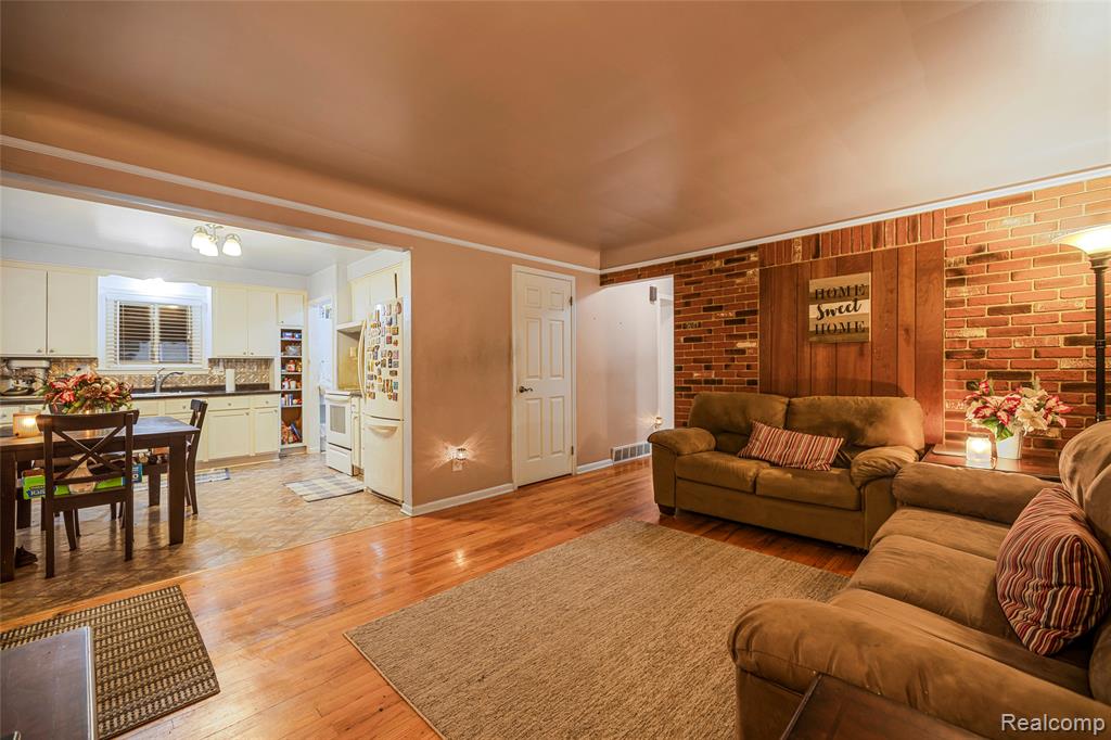 3980 Campbell Street, Dearborn Heights, MI 48125 — Photo 7