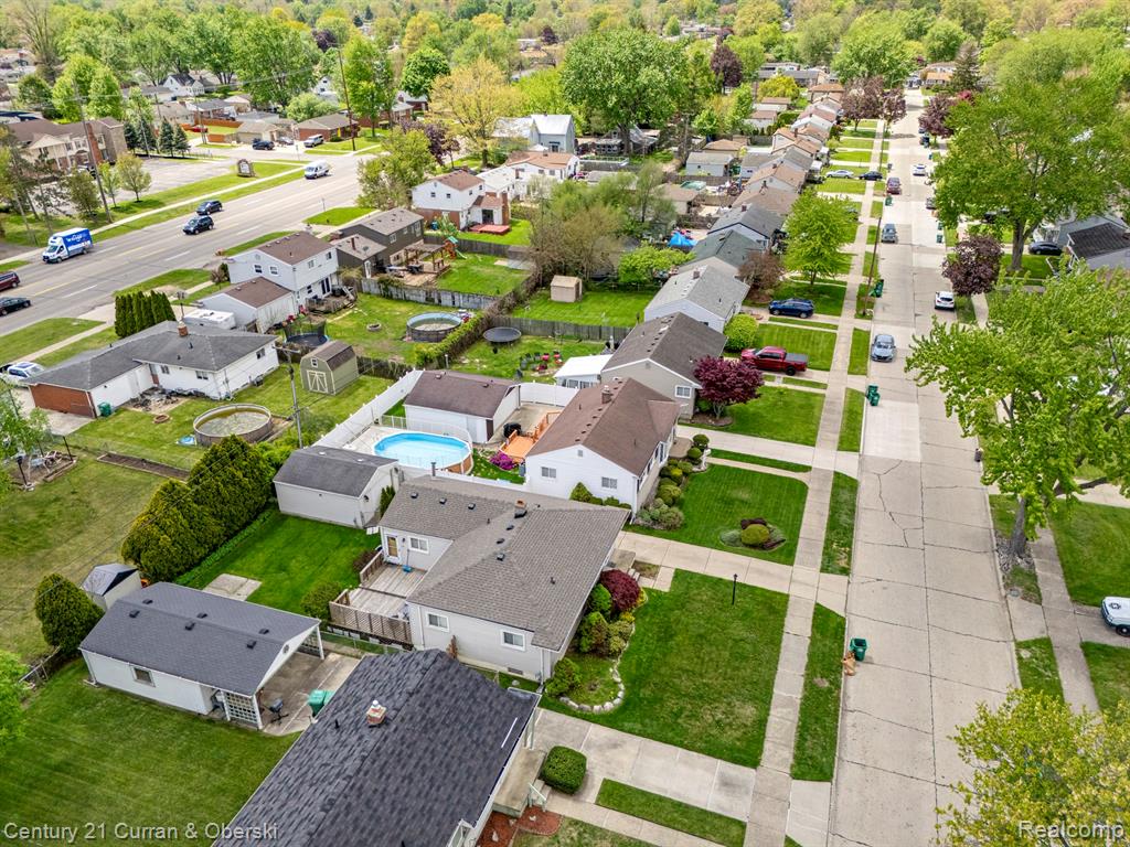 33501 Leona Street, Garden City, MI — Photo 25