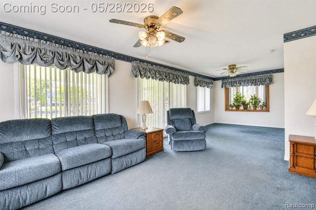 29886 Pointe Drive, Rockwood, MI — Photo 8