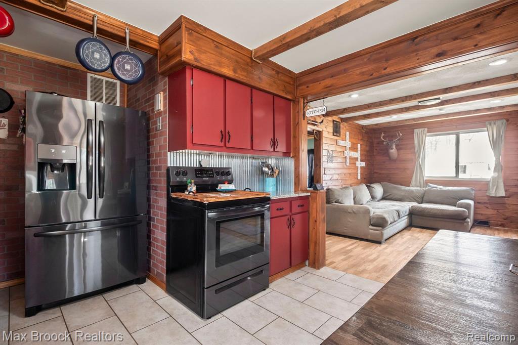 4840 Jamm Road, Lake Orion, MI — Photo 12