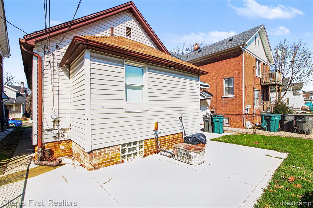 5210 Middlesex Street, Dearborn, MI 48126 — Photo 25
