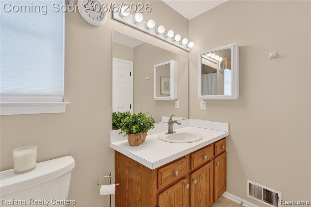 906 Meadowbrook Way, Milford, MI 48381 — Photo 34