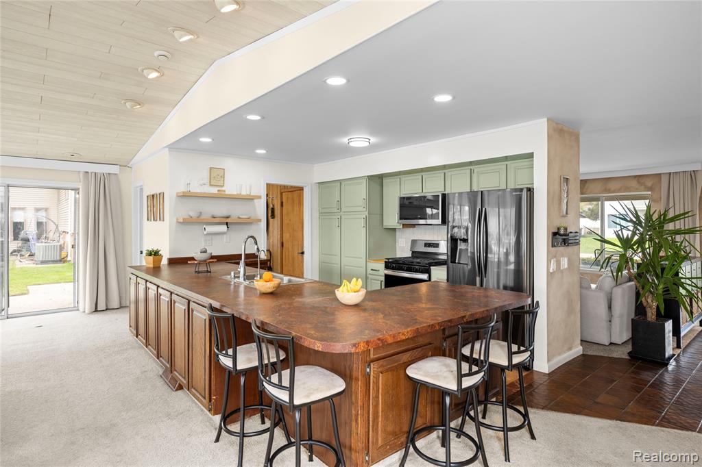 38027 Mallast Street, Harrison Township, MI — Photo 10