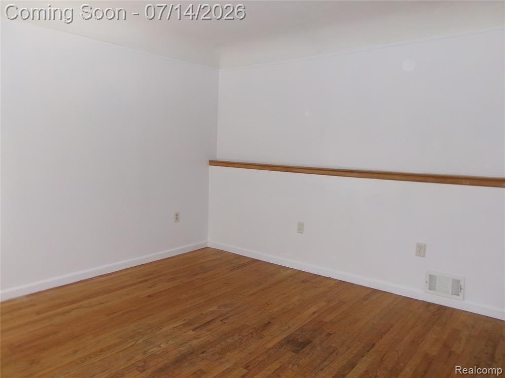 5620 Hipp Street, Dearborn Heights, MI 48125 — Photo 3