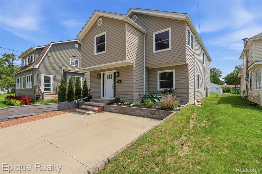 72 N North Shore Drive, Lake Orion, MI 48362 — Photo 2
