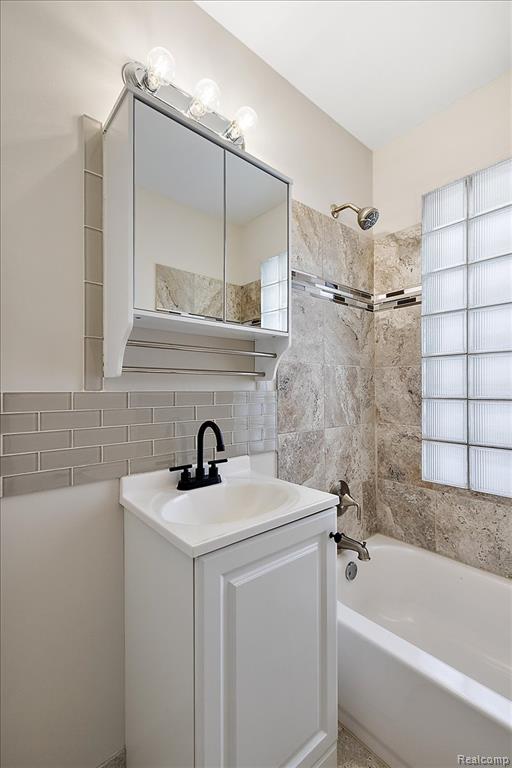 852 Cambridge Road, Berkley, MI 48072 — Photo 23