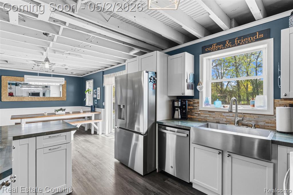 824 E King Street, Owosso, MI 48867 — Photo 18